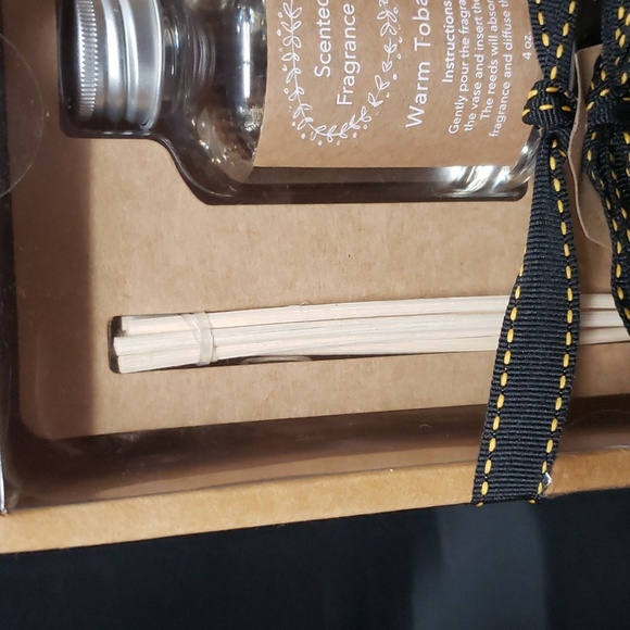 Rae Dunn NWT Scented Fragrance Oil Diffuser in "TOXIC" Ceramic Vase - Picture 4 of 6